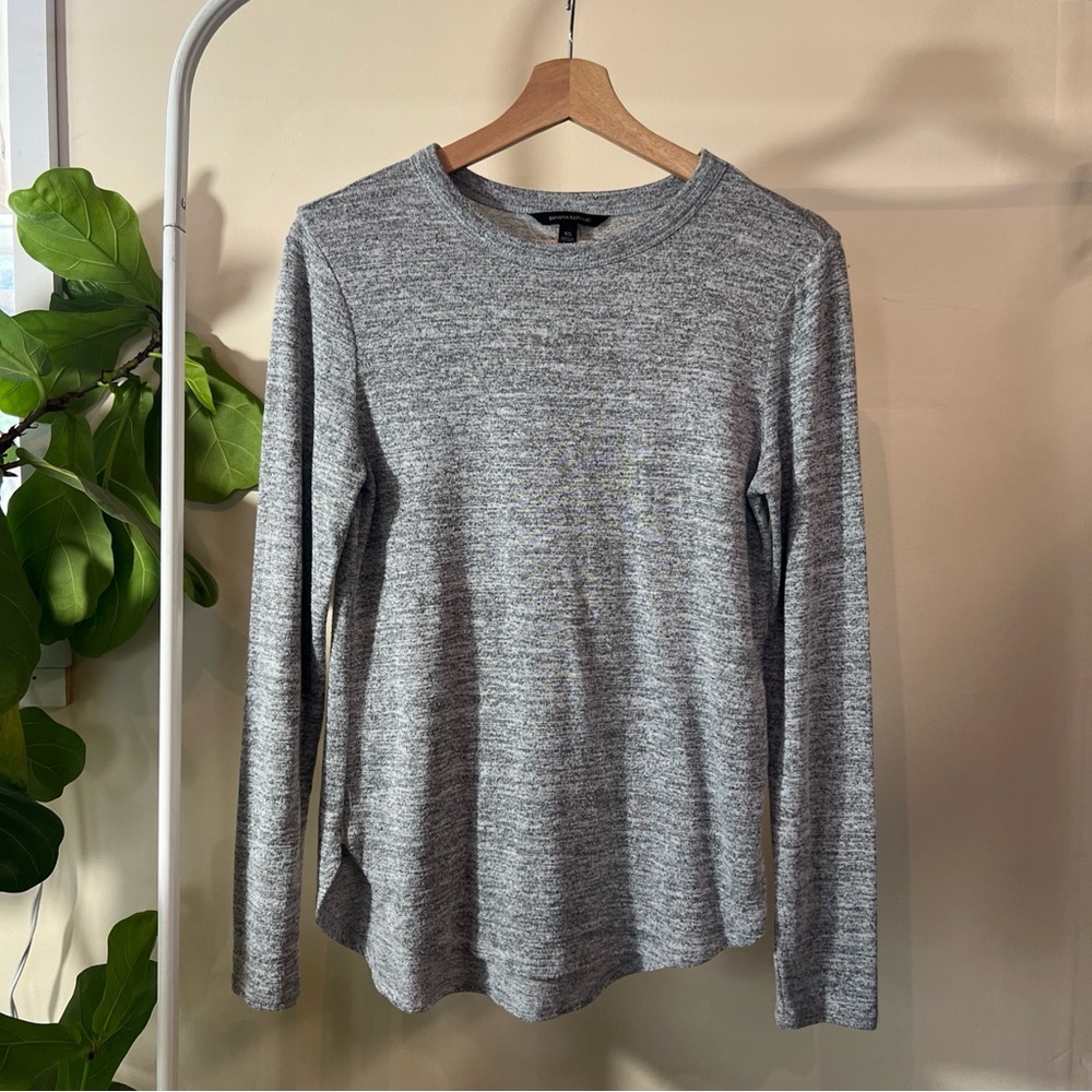 Banana Republic Heather Gray Women's Sweatshirt